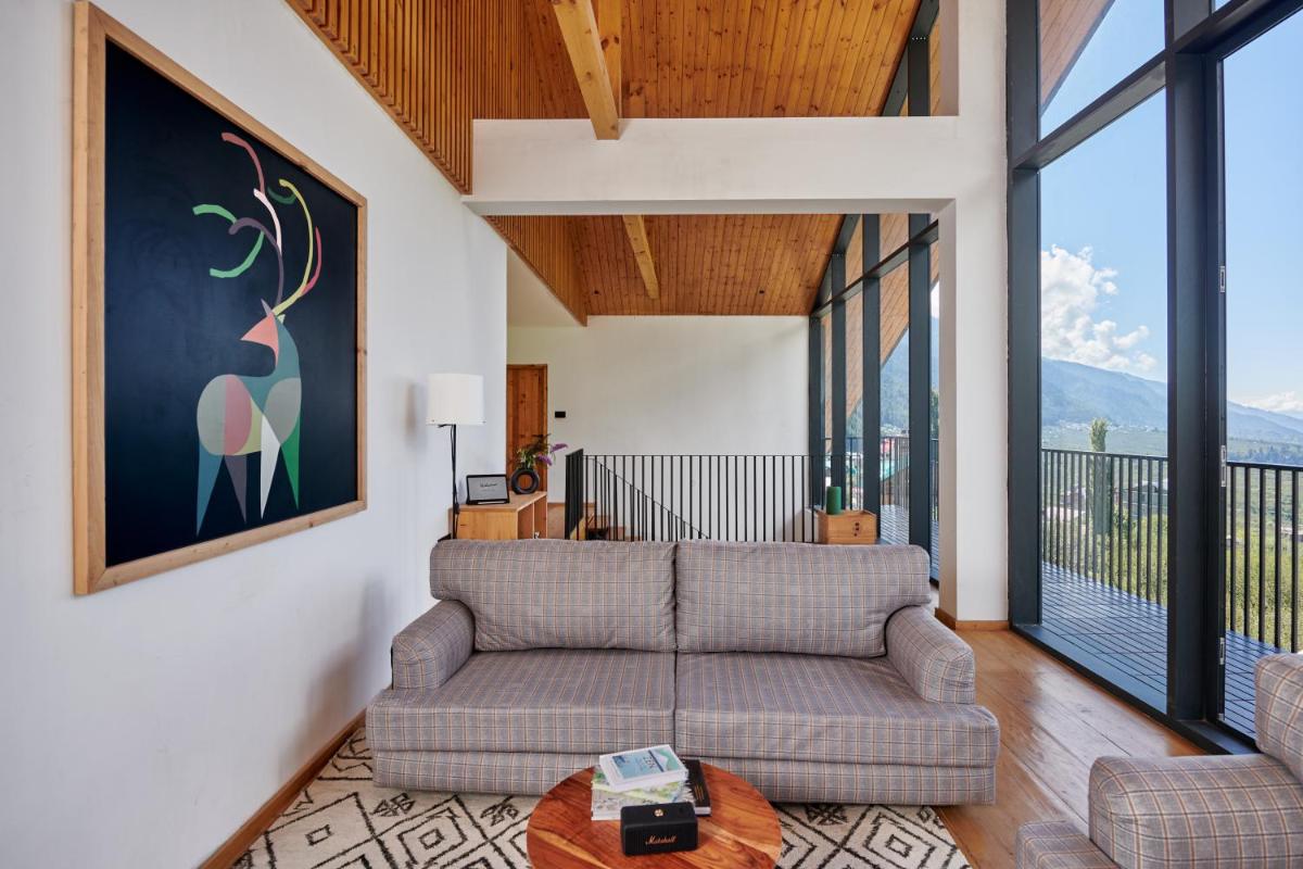 Warehouse X Poshtel - Housity