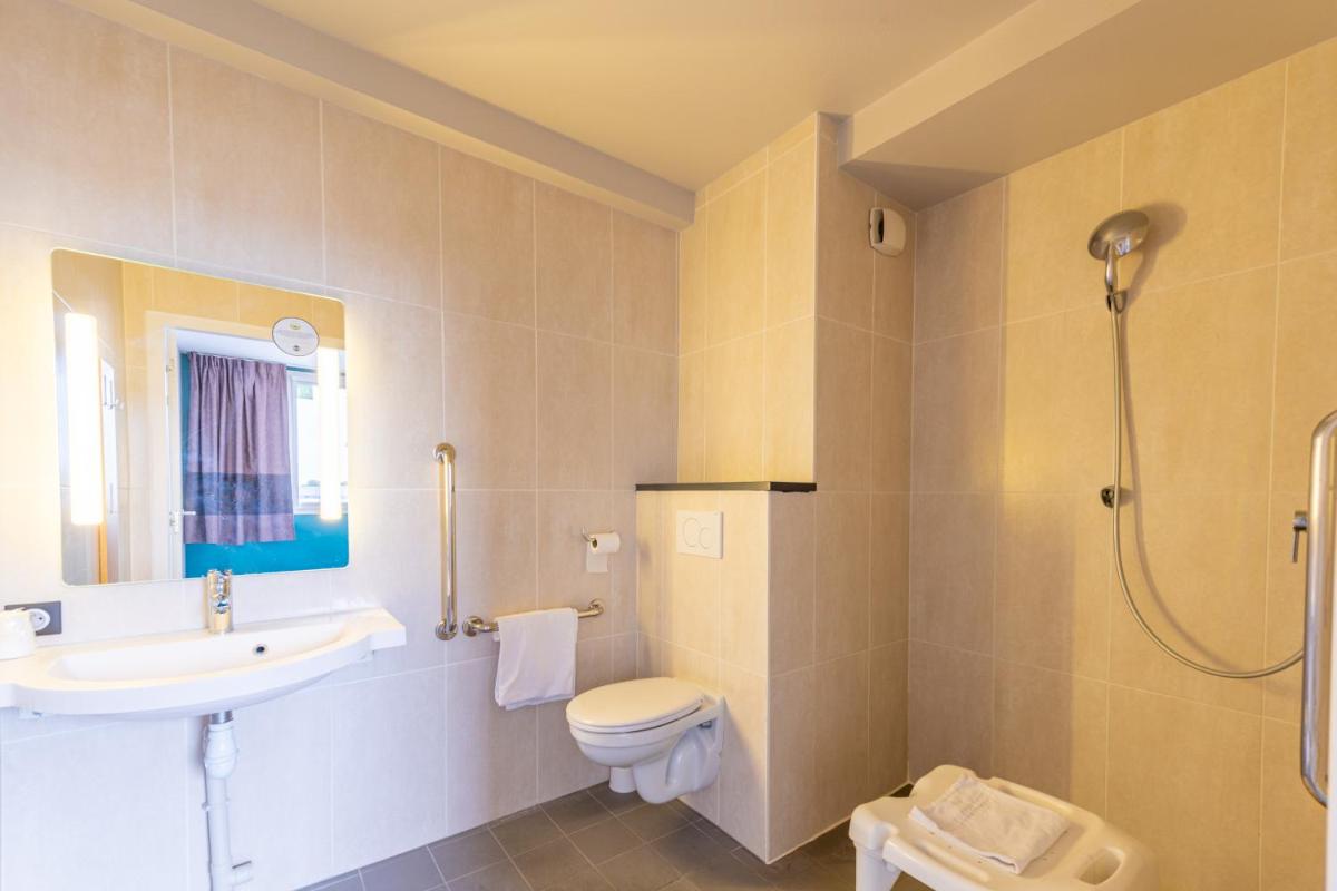 B&B HOTEL Lieusaint Carré Sénart - Housity