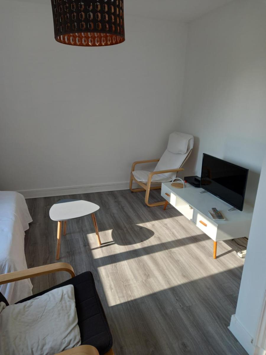 L'escale champenoise , wifi garage parking privè gratuit - Housity