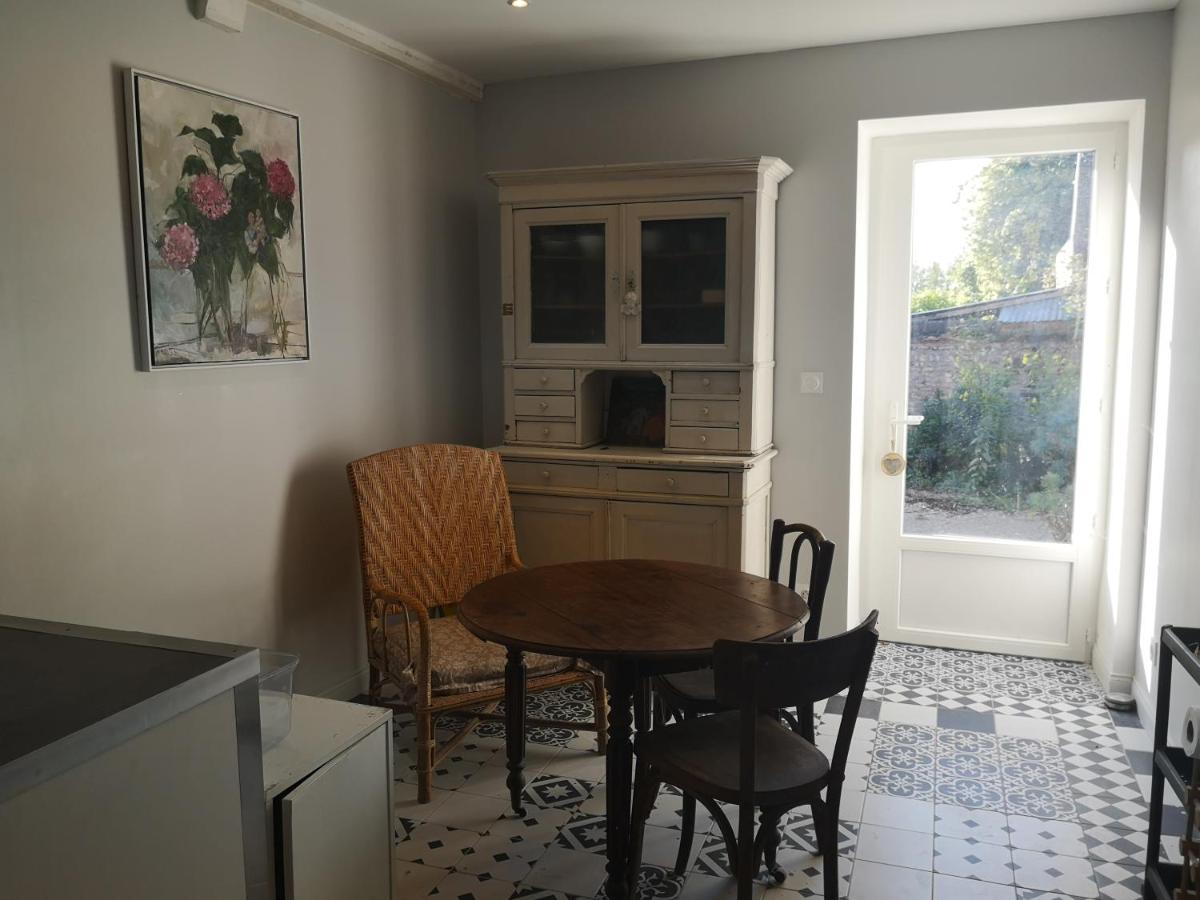 Chambre dans maison de village - Housity