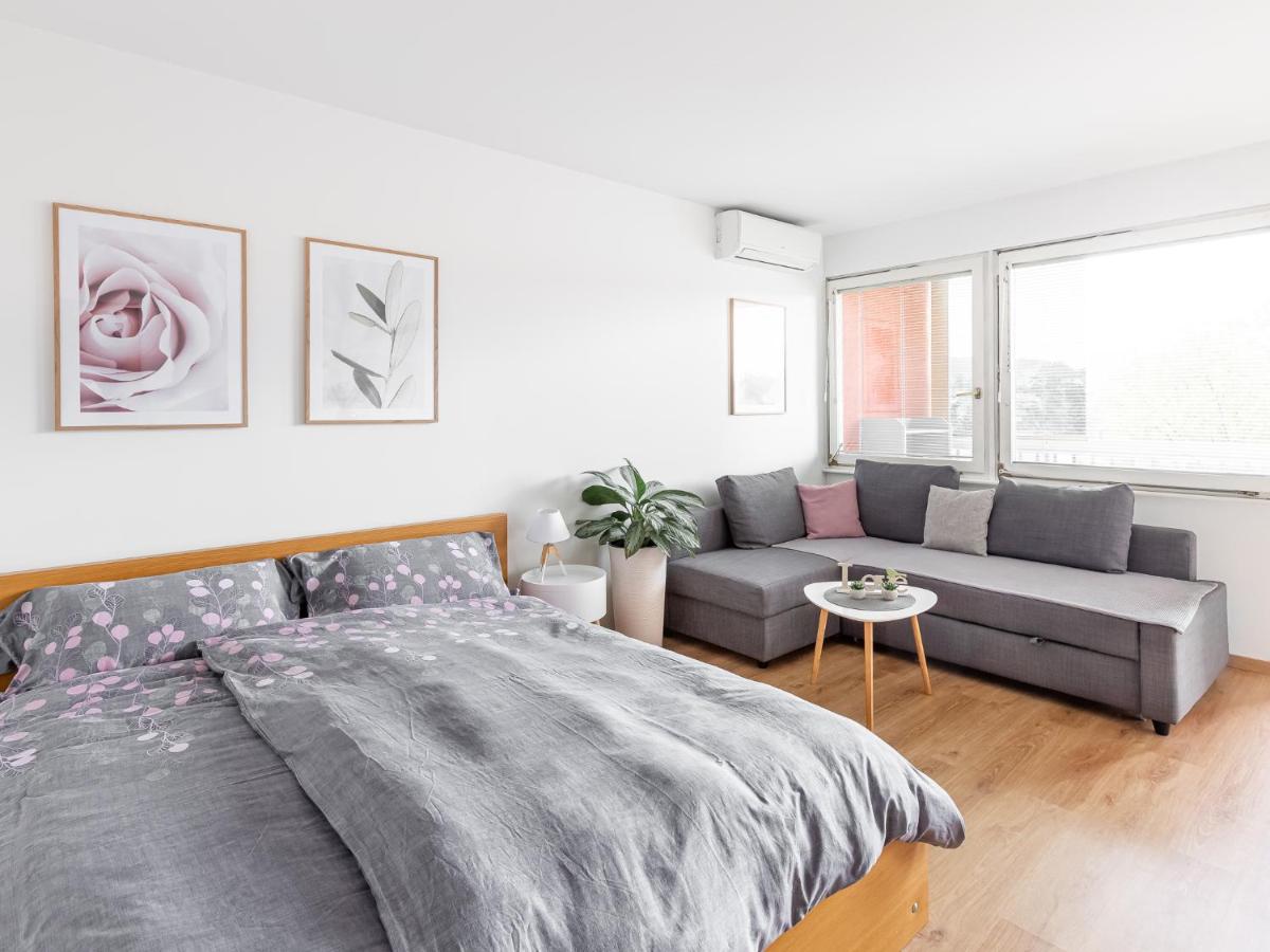 Apartma Vrtnica 5th floor - Housity