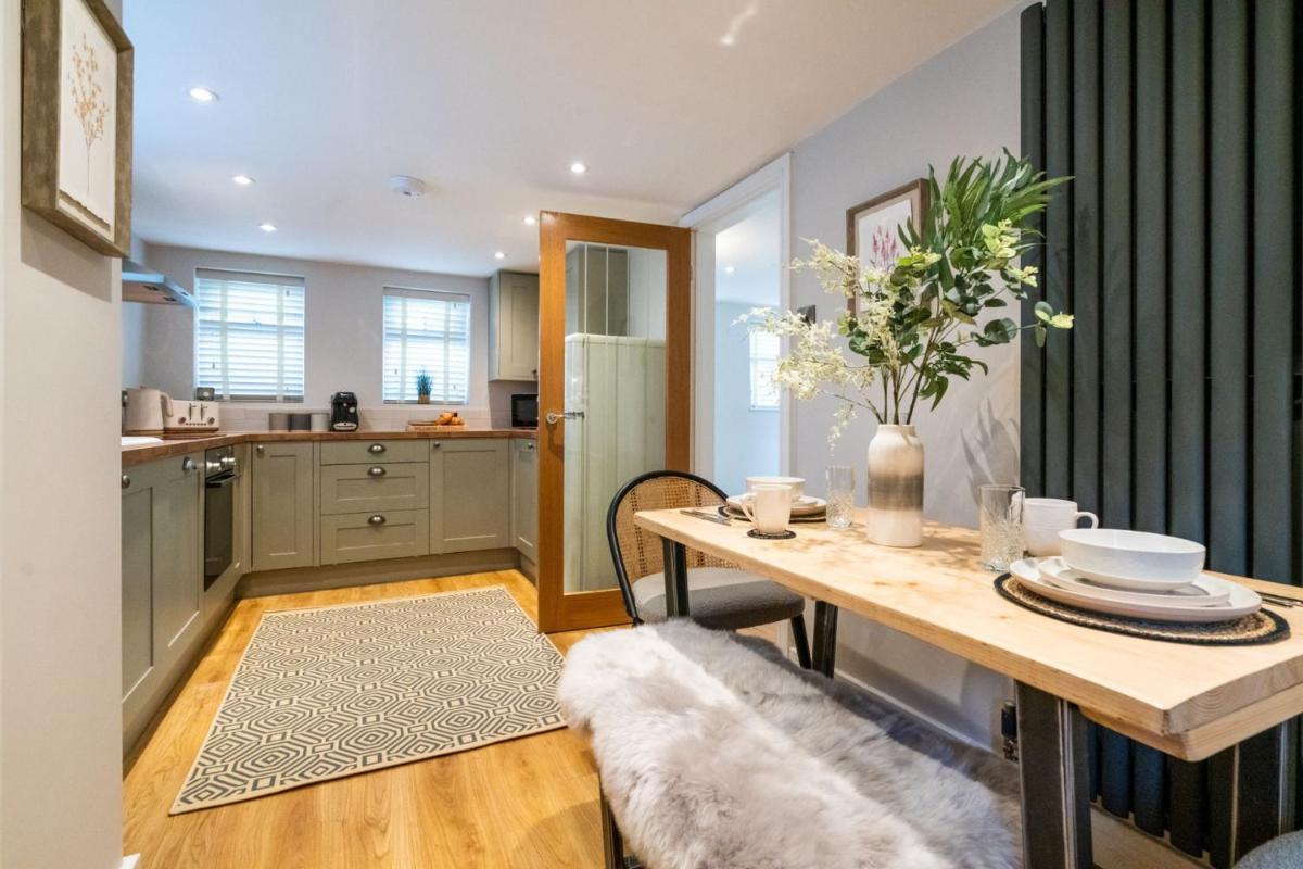 Pilgrim Cottage - Housity