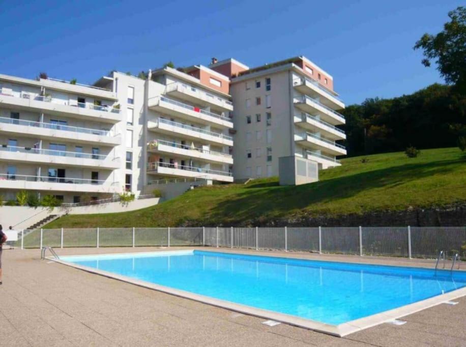 2 pièces avec Terrasse, Piscine, parking privatif - Housity