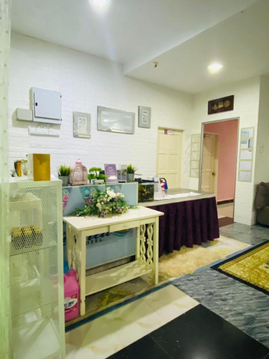 Paka Tamim Seaview Hotel - Housity
