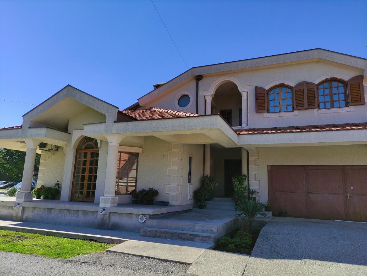 Luxury Home Cetinje - Housity