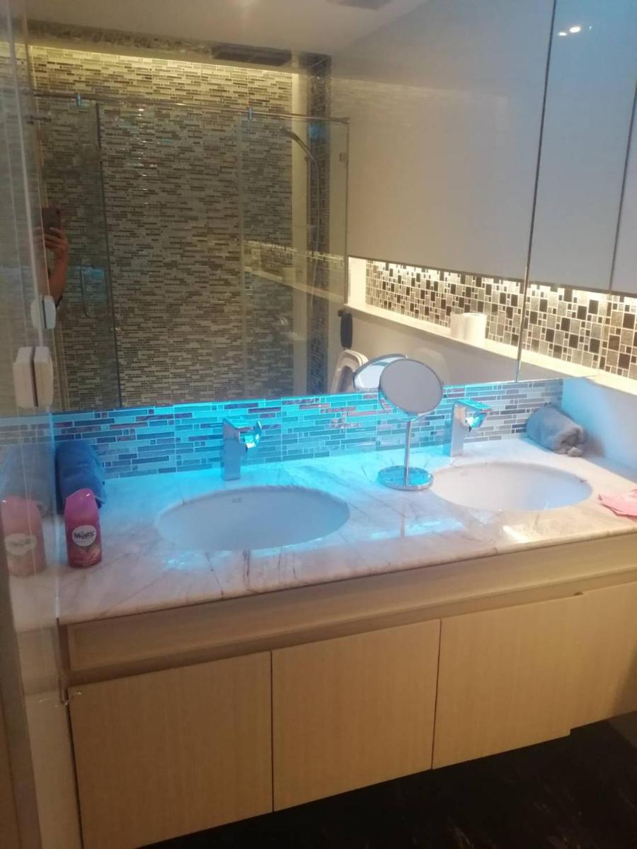 Suitetrails - Luxury amazing Jacuzzi suite