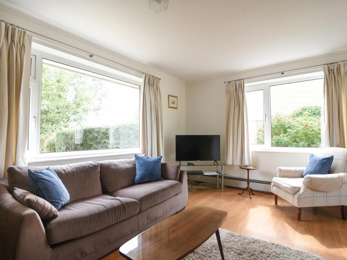 Hollycombe Cottage - Housity