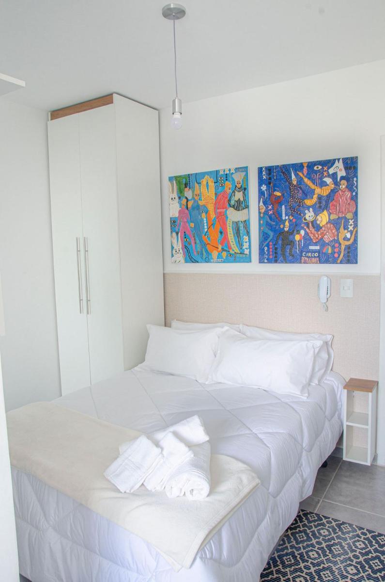 Studio 900m do centro, prédio com piscina, sauna, academia e lavanderia - Housity