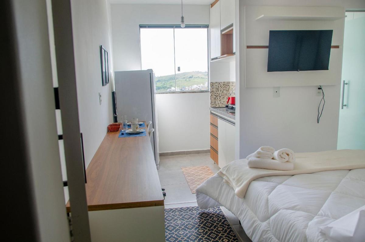 Studio 900m do centro, prédio com piscina, sauna, academia e lavanderia - Housity