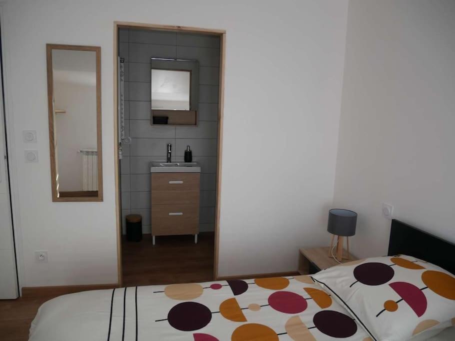 Appartement T2, au calme. - Housity