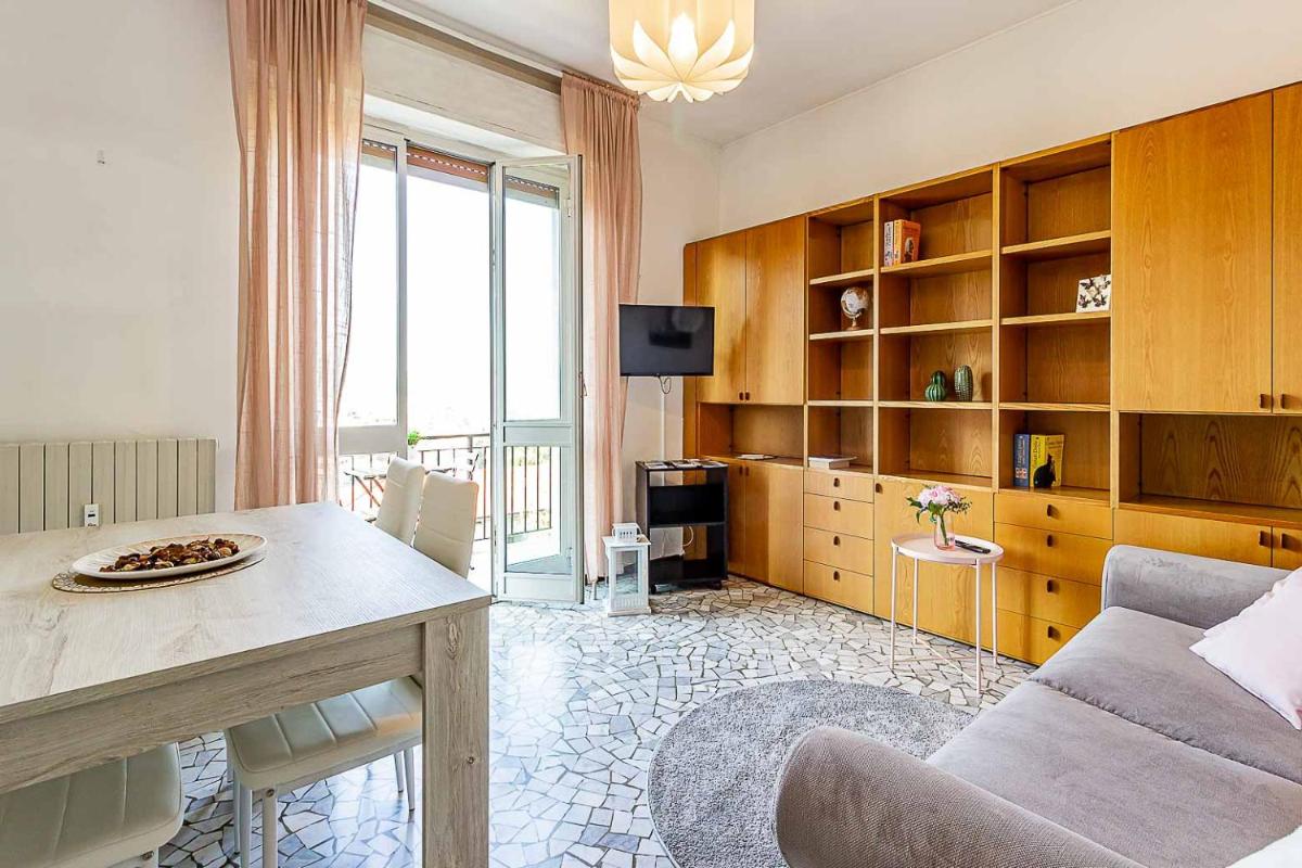 Panorama - Parking - Family&Groups - Self ck-in & access - Housity