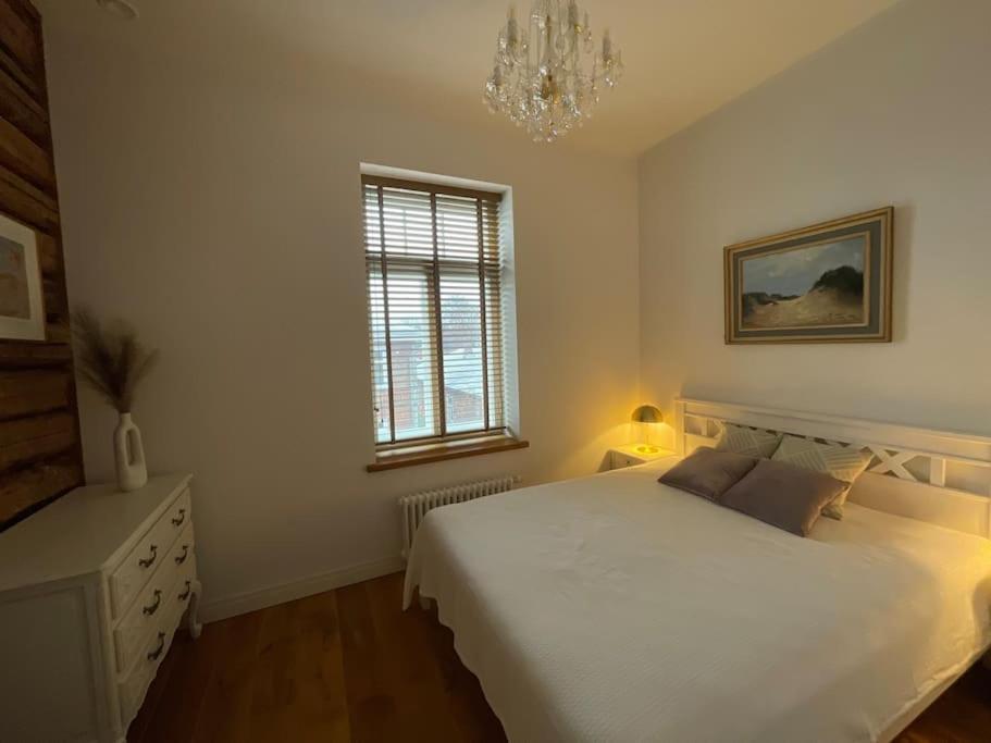 Tamula Yellow House apartment - Housity
