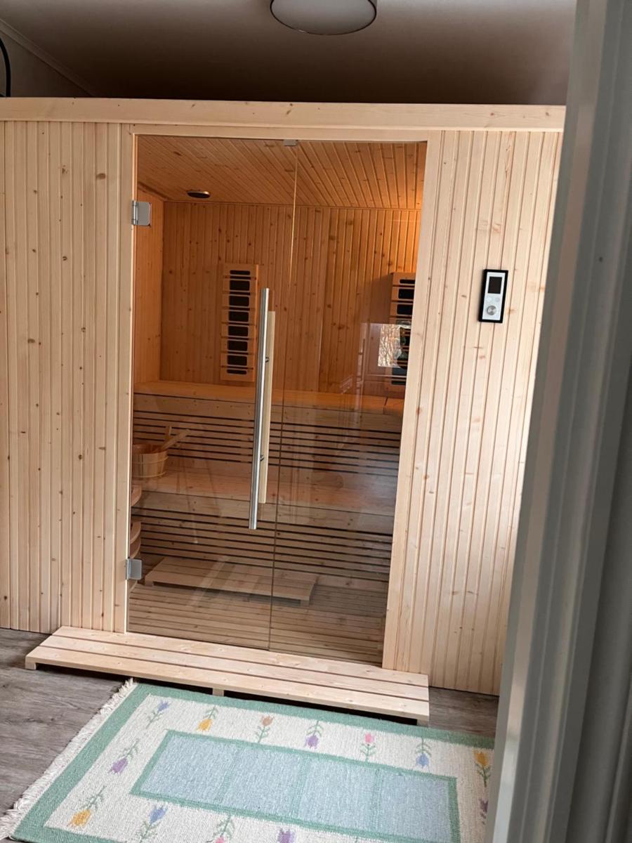 Annikas Guest House with Sauna and Kamin at Höga Kusten - Housity