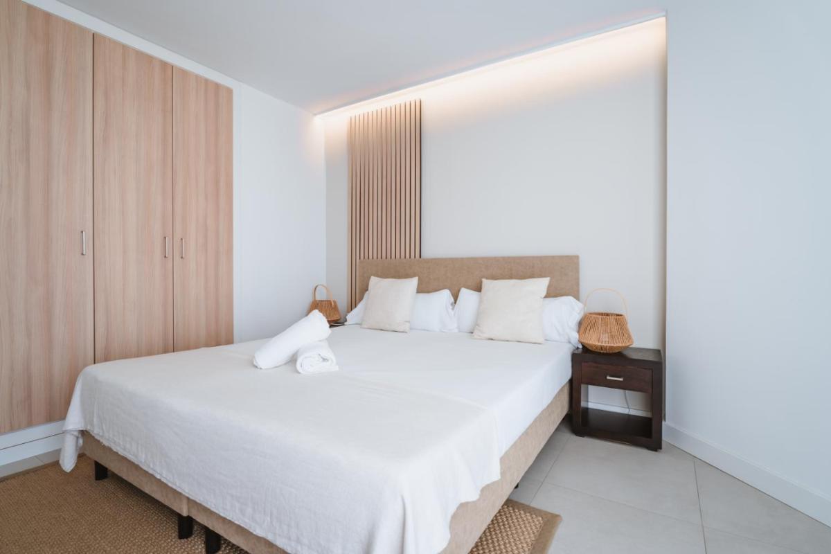 Cama o camas de una habitación en Portomar Apartments - 4-Star Superior Hotel