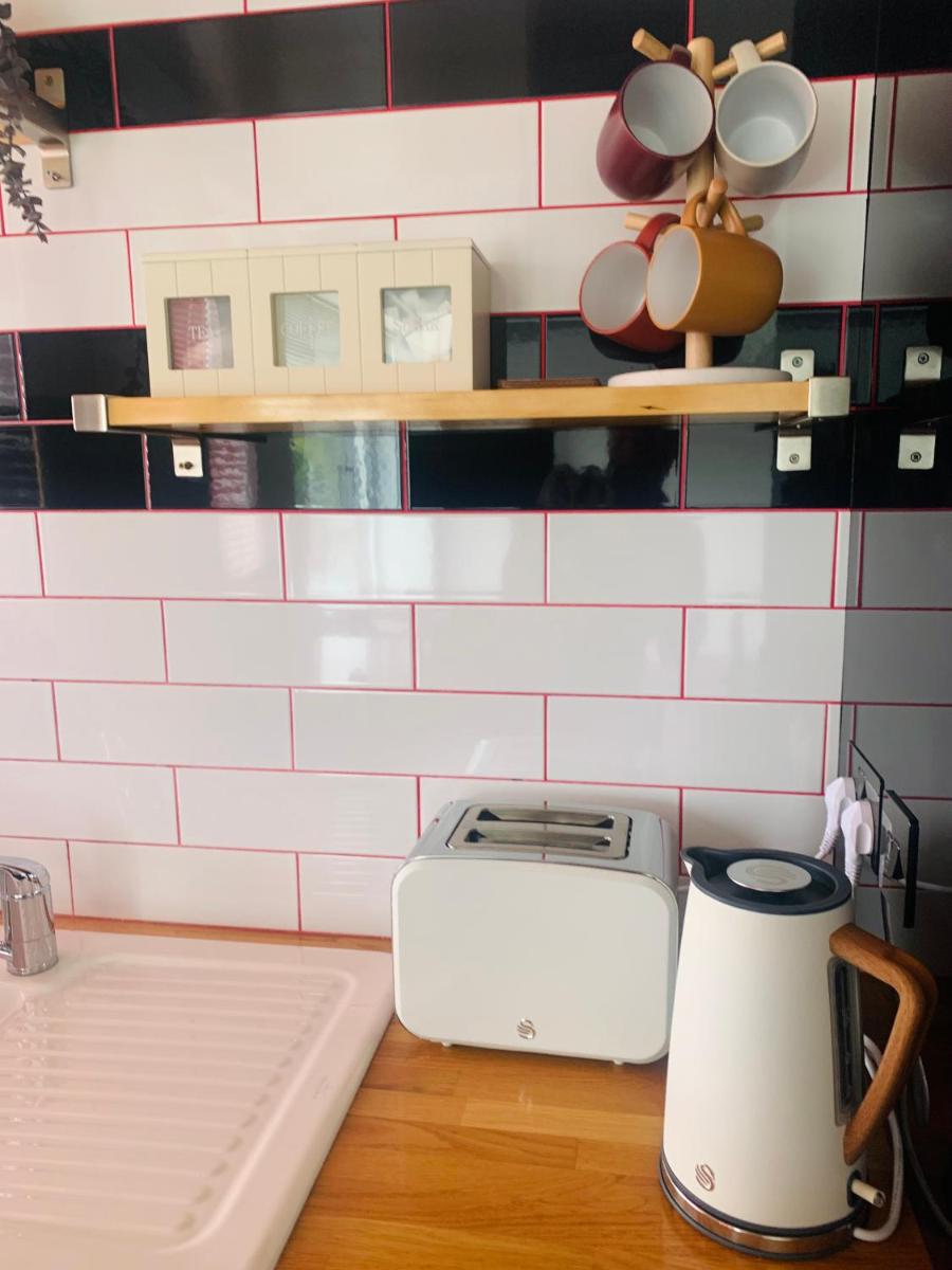 Suitetrails - Beautiful Quality Apartment in Camden Town