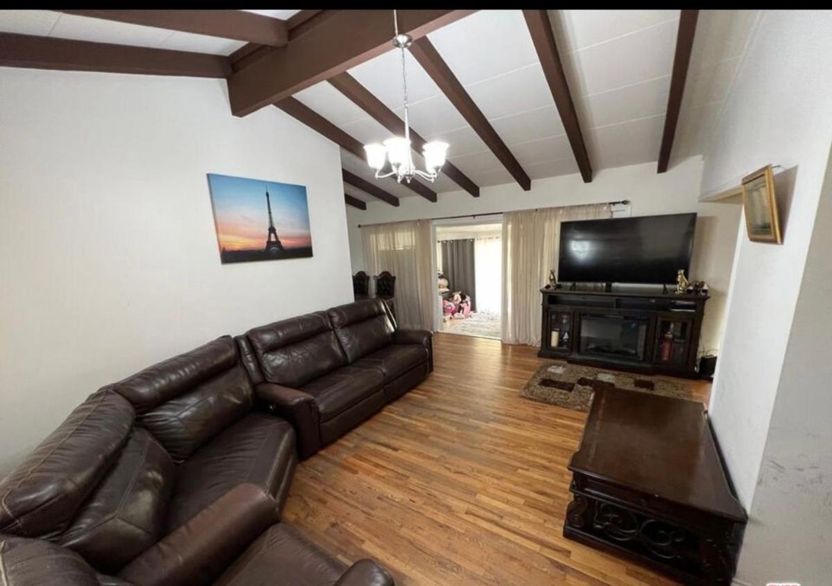 Suitetrails - Spacious house near Burbank Airport