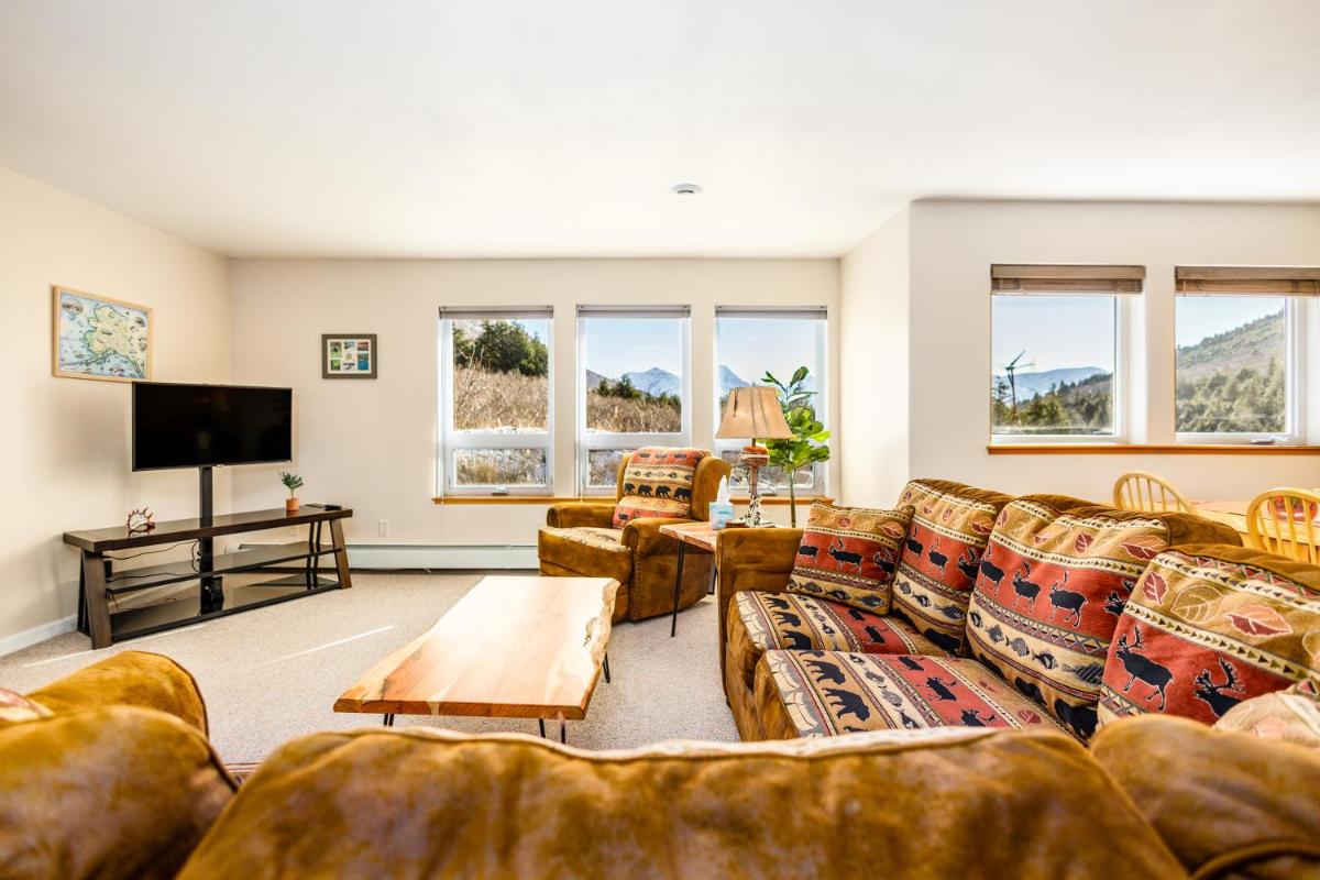 2 Glacier View - Housity