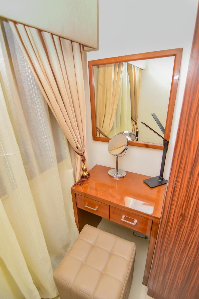 Suitetrails - The Hallmark Hub, Hotel & Apartments