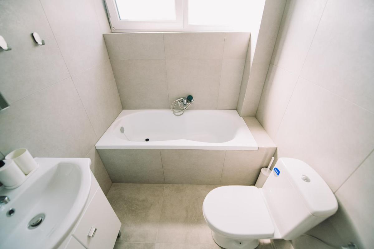 Dream House Apartments - Housity