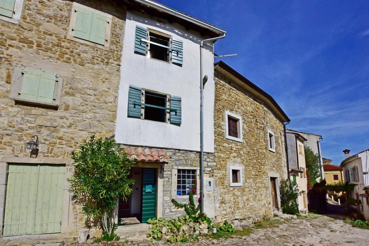 Villa Luna - Housity