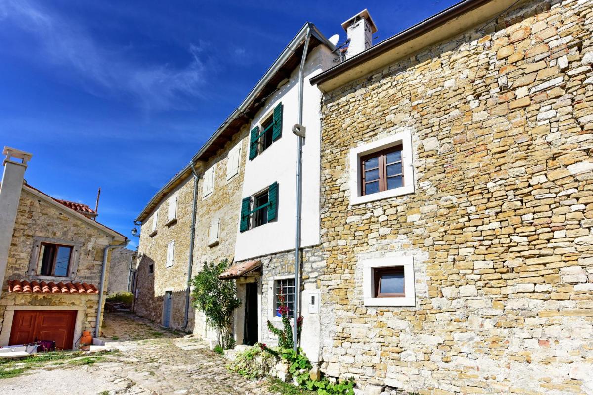 Villa Luna - Housity