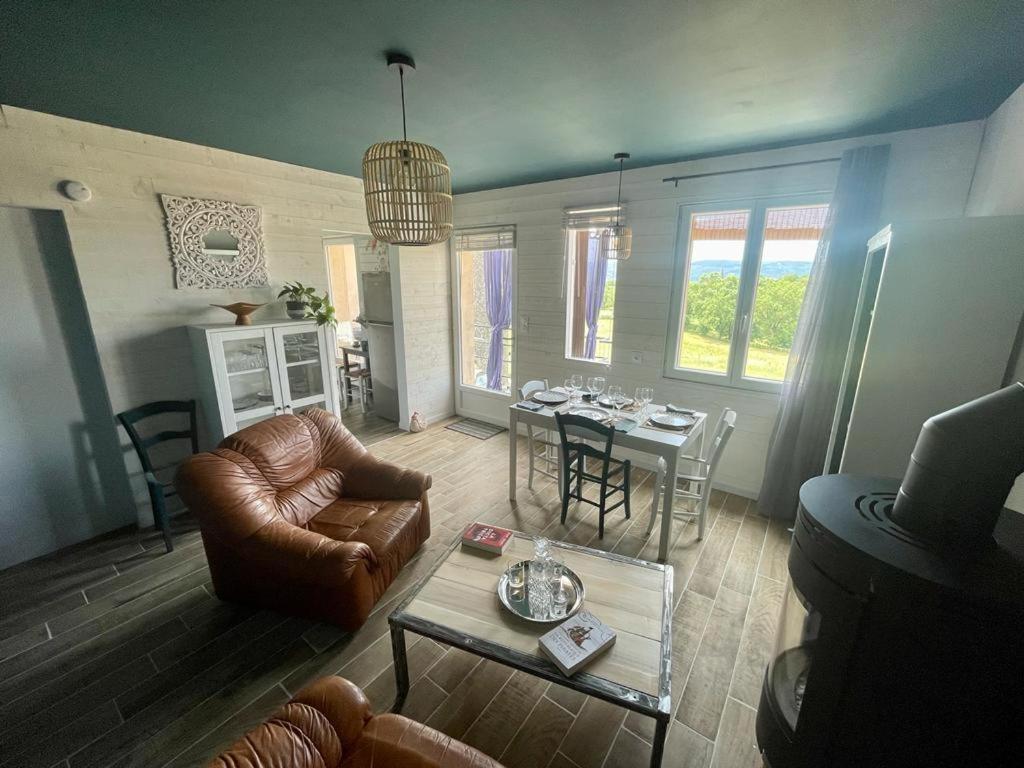 Un balcon entre Causses et Rougiers - Housity