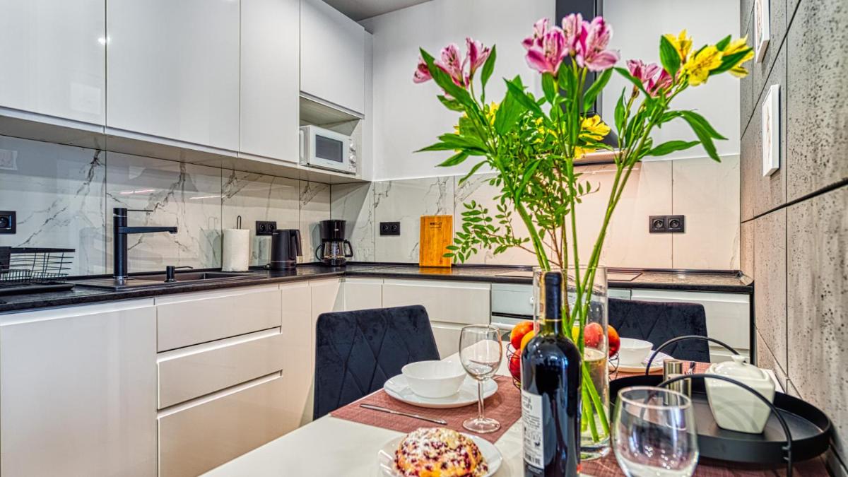 Apartament Angelika G1 z Prywatną Sauną, 3 sypialniami, 2 łazienkami - 5D Apartamenty - Housity