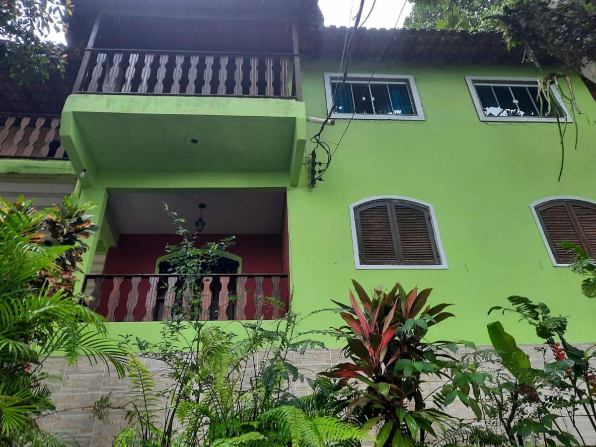2 apartamentos em Mangaratiba RJ em frente ao mar - Housity