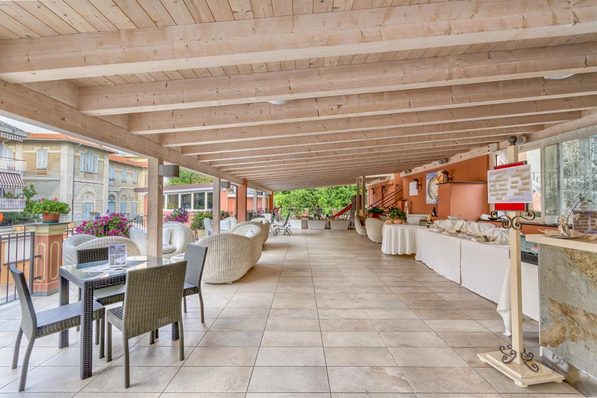 Hotel Monte Rosa - Housity