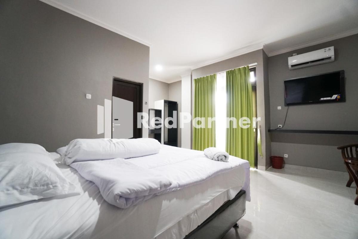 Roemah Tebet Mitra RedDoorz - Housity