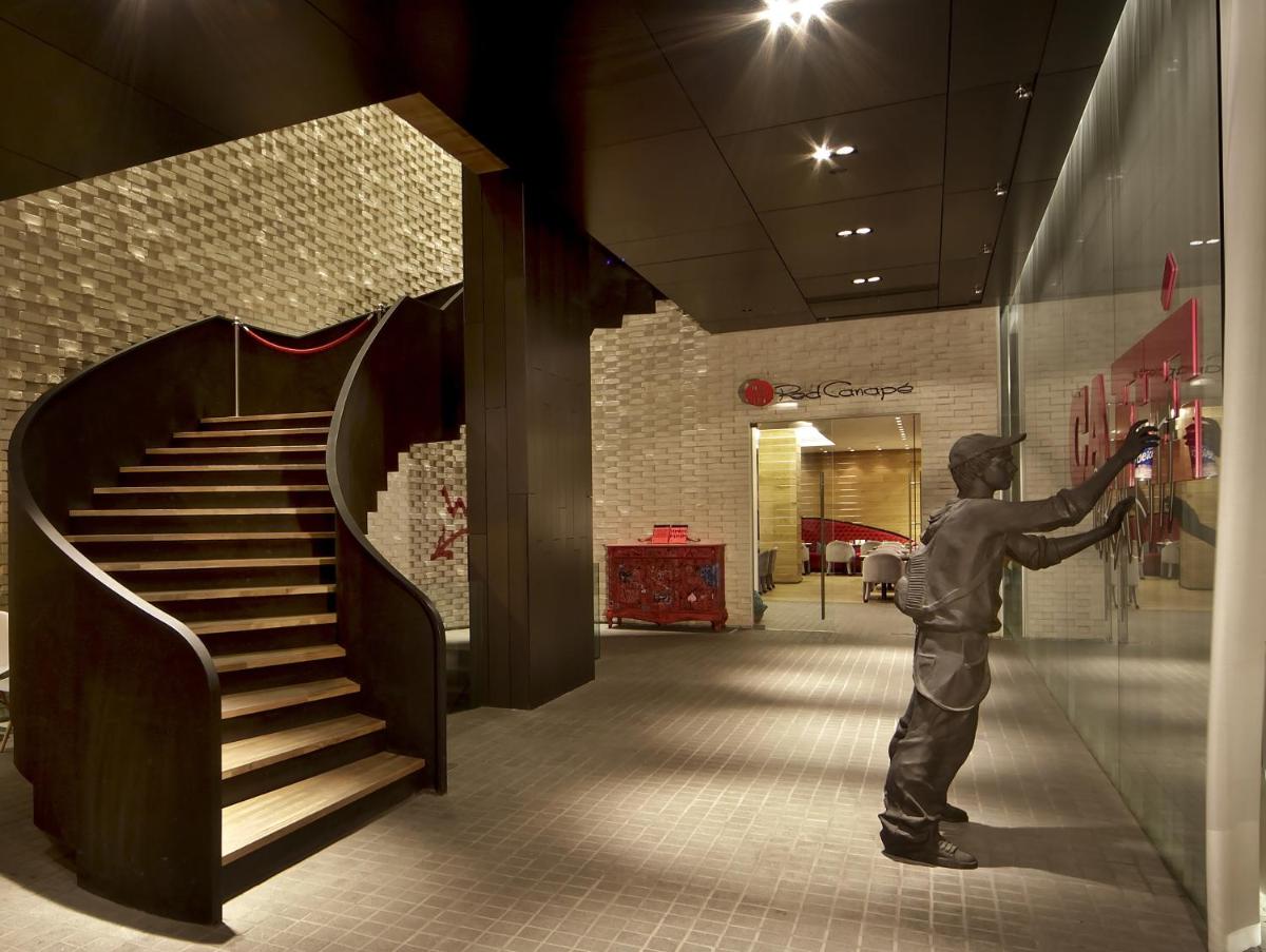 Suitetrails - Graffit Gallery Design Hotel