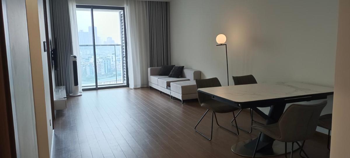 Full House - The Matrix One - Housity