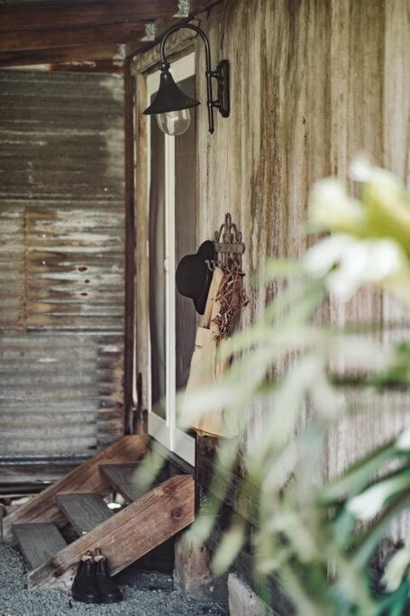 Picturesque Barn located on the Shoalhaven River - Housity