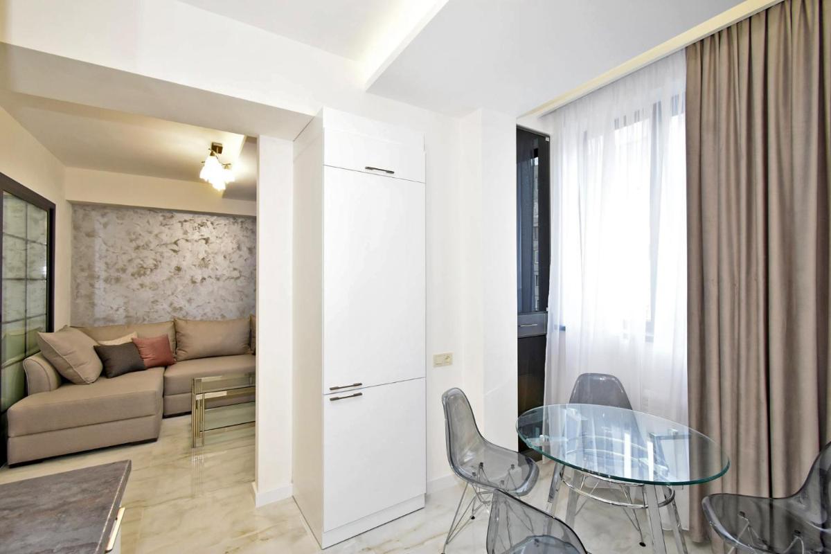 Apart House in centr Koghbaci strit - Housity