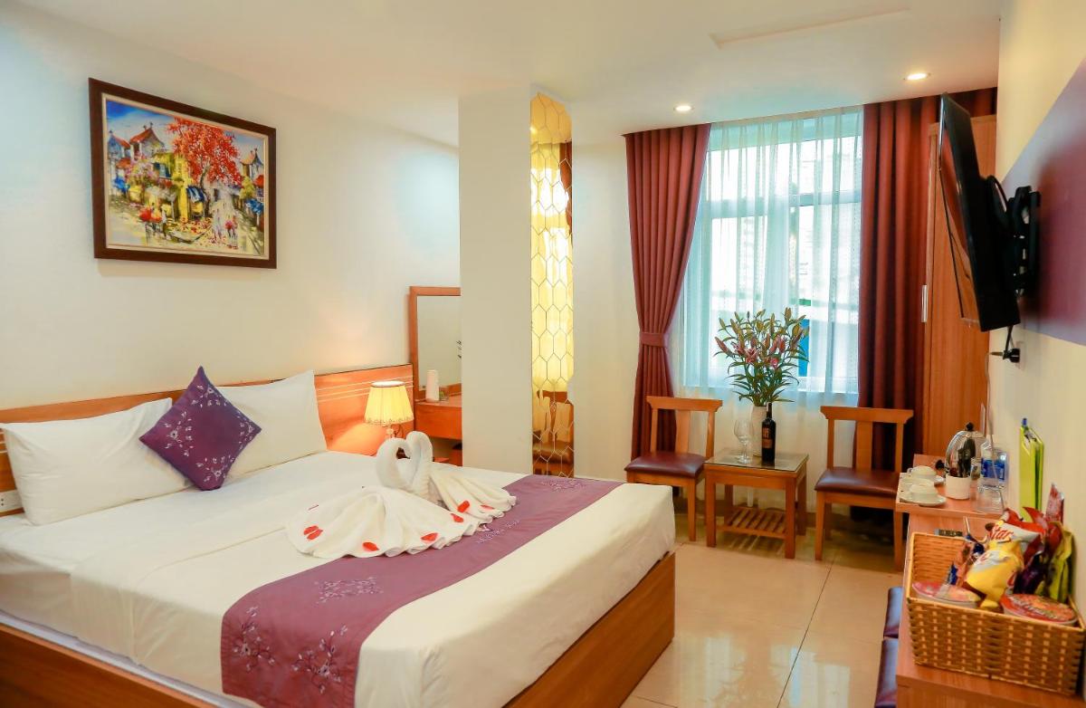 Aloha Hotel - Housity