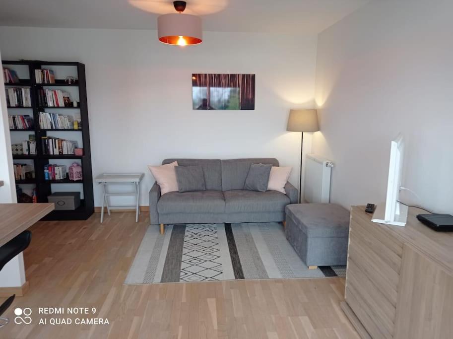 Superbe appartement avec balcon filant - Housity