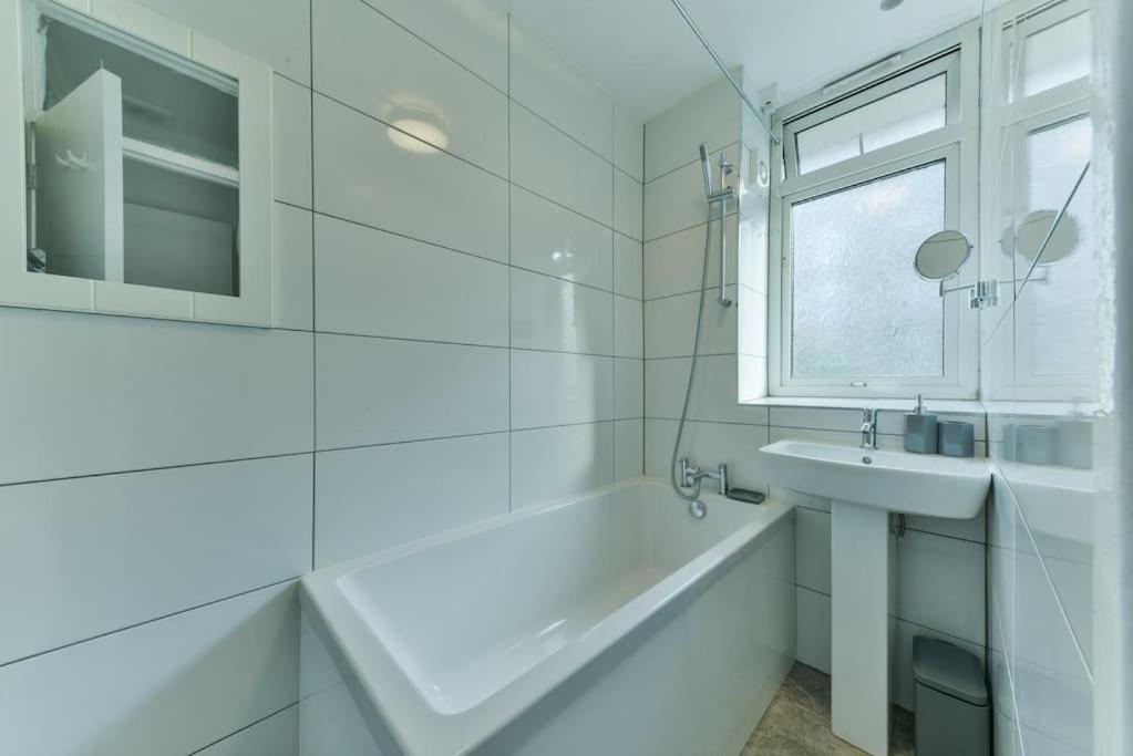 Nice Home in London, Central Peckham - Housity