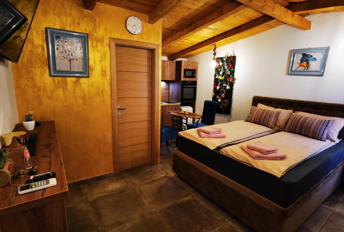 Kod Miće Apartman 4 - Housity