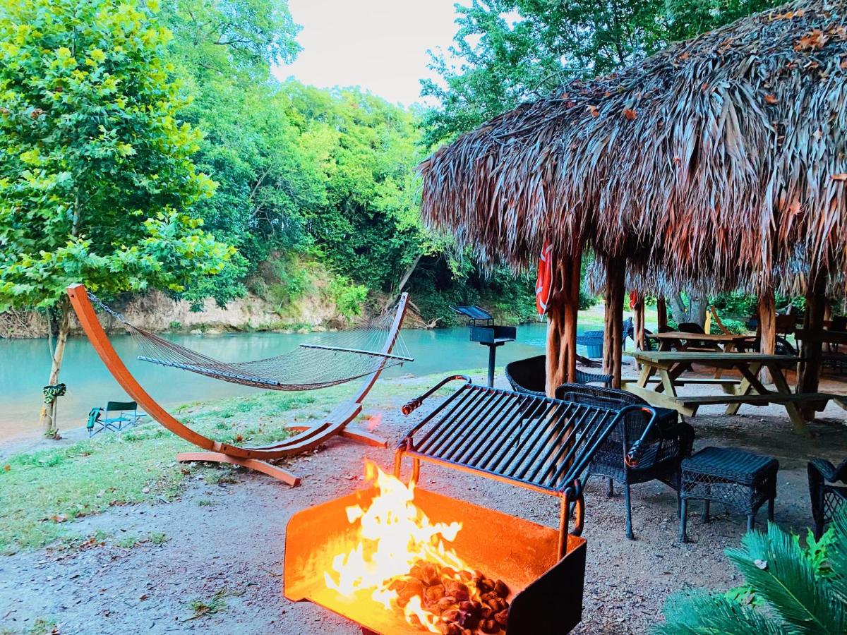 Son's Blue River Camp Glamping Cabin #4 - Great Couple Getaway on San Marcos River! - Housity