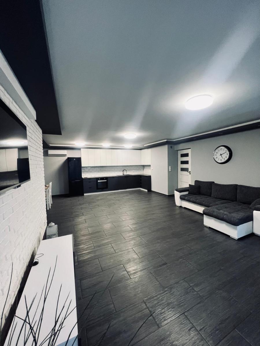Prestige Apartament - Housity