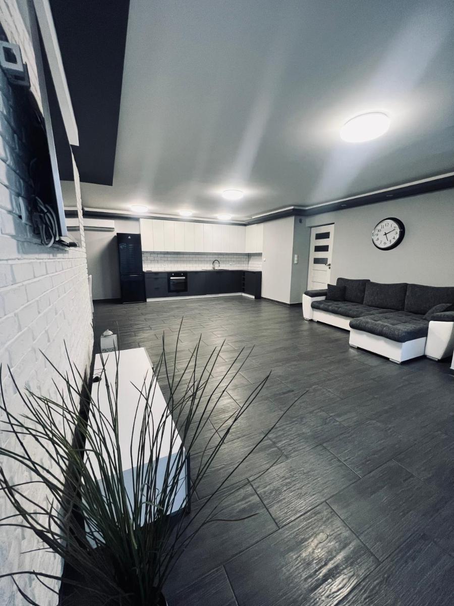 Prestige Apartament - Housity