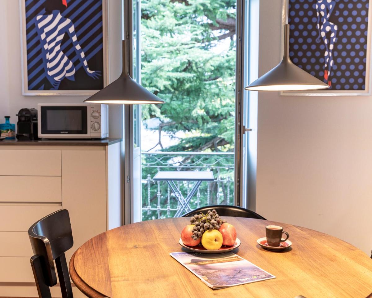 Walters Balcony Suite - Housity