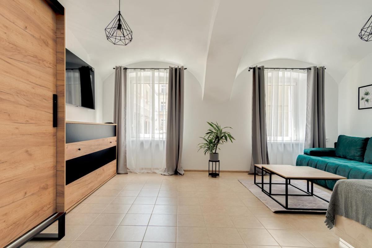 Apartament na parterze 40 m od rynku - Housity