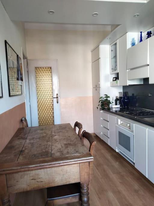 Appartamento fronte stadio - Housity