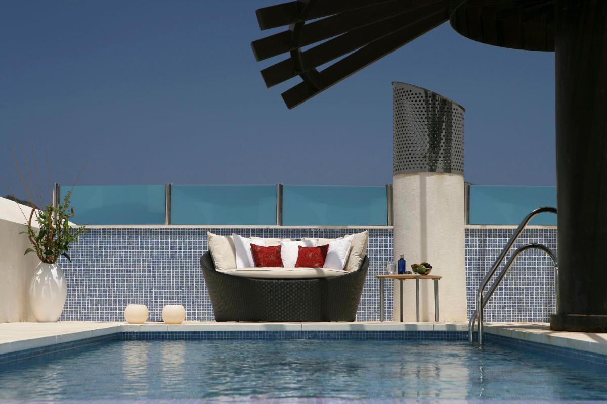 Piscina en o cerca de Senator Banus