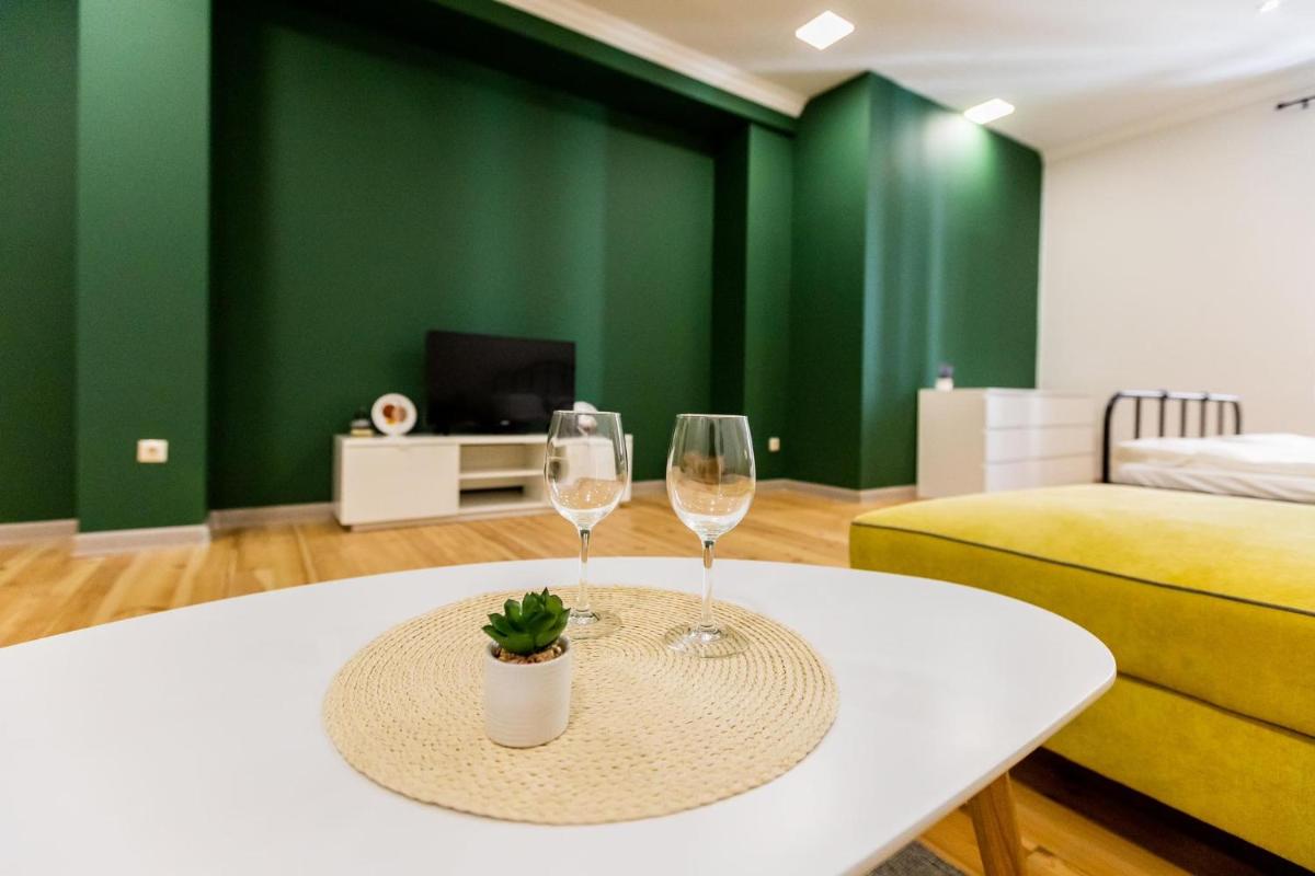 Saffron Guest House - Housity