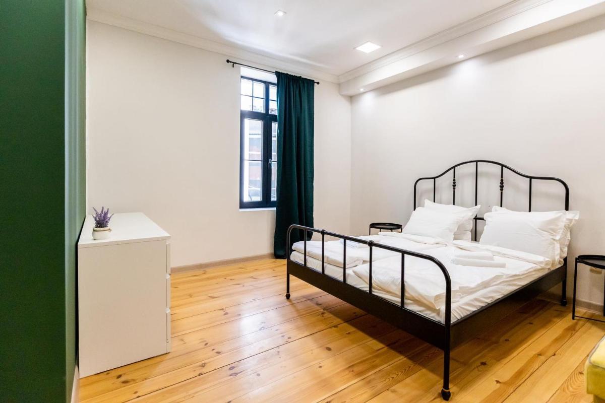 Saffron Guest House - Housity