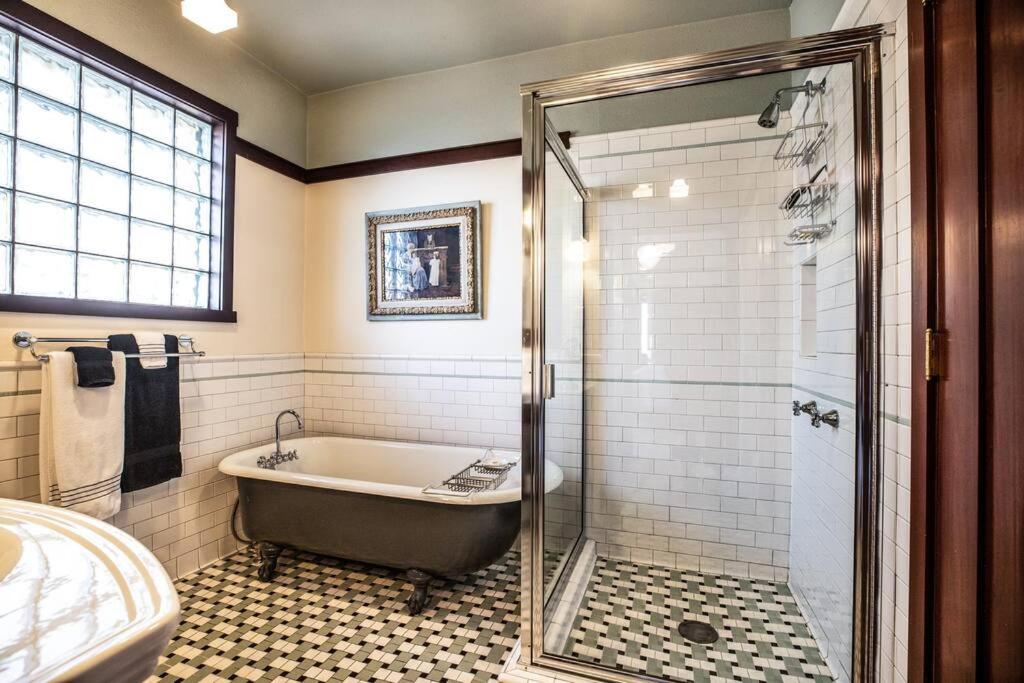 Stunning View, Frank Lloyd Wright Inspired Home! - Housity