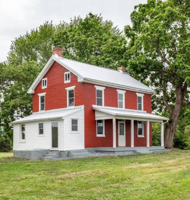 The Farmhouse on Schottie - Housity