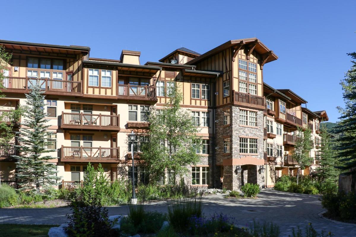 1105 - One Bedroom Standard Eagle Springs West condo - Housity
